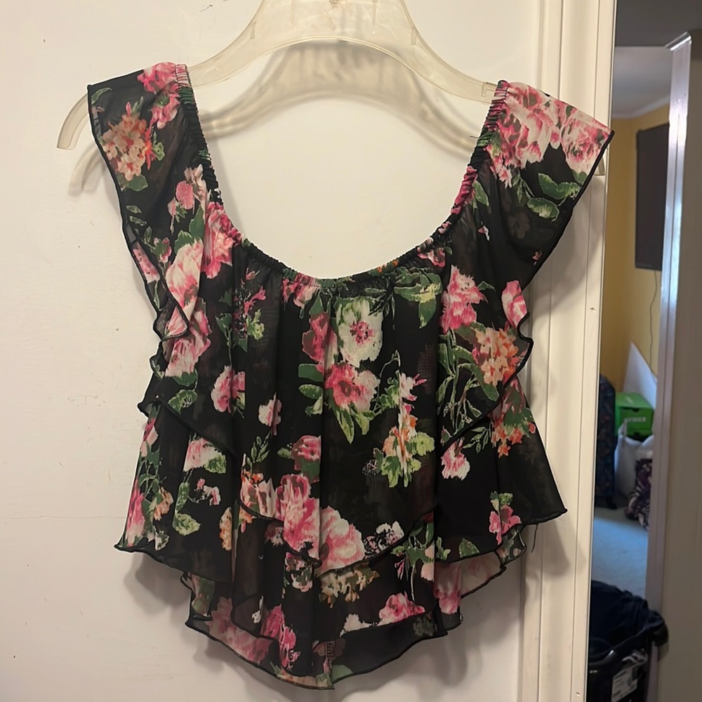 Charlotte Russe floral crop top. Size S